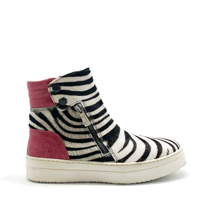 Chat - Zebra/Fuchsia sneaker boot- Last pair 36