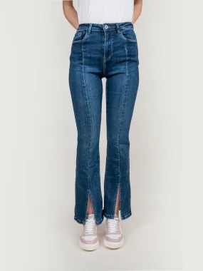 JEANS A ZAMPA ELASTICIZZATO CON MAXI SPACCO FRONTALE