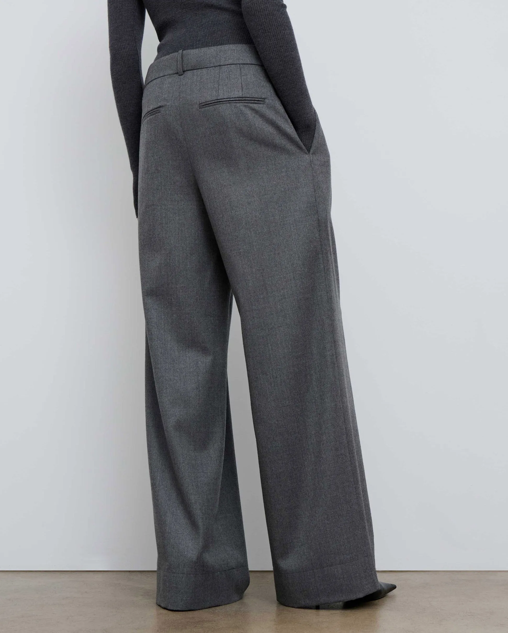 LOW RISE TROUSER FLANNEL / CHARCOAL