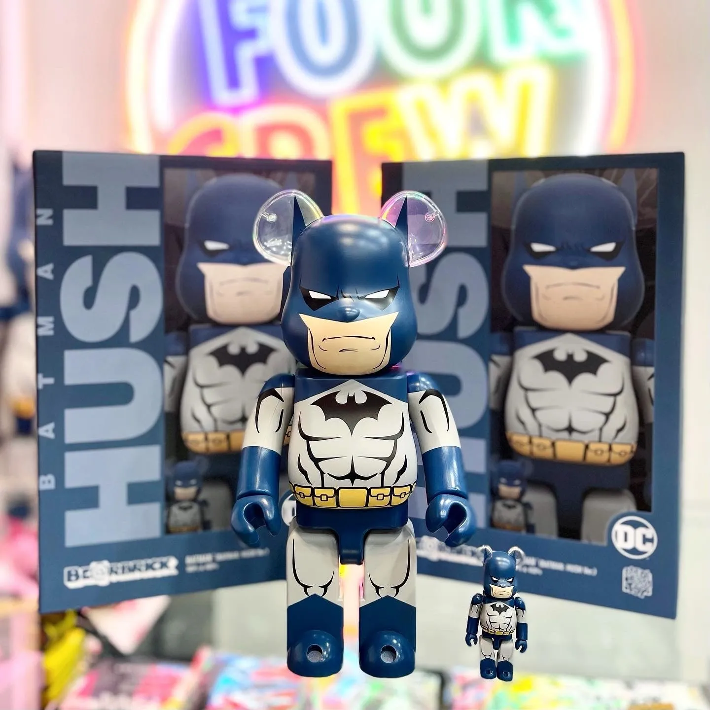 MEDICOM BEARBRICK DC Batman Hush Version 400%   100%